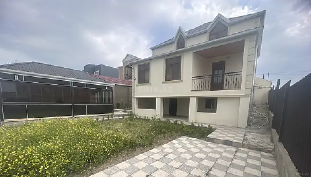 Satılır 5 otaqlı həyət evi 234 m²