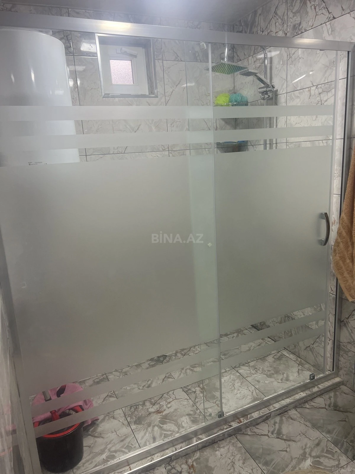 Satılır 5 otaqlı həyət evi 234 m²