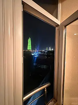 Satılır 3 otaqlı mənzil 136 m²