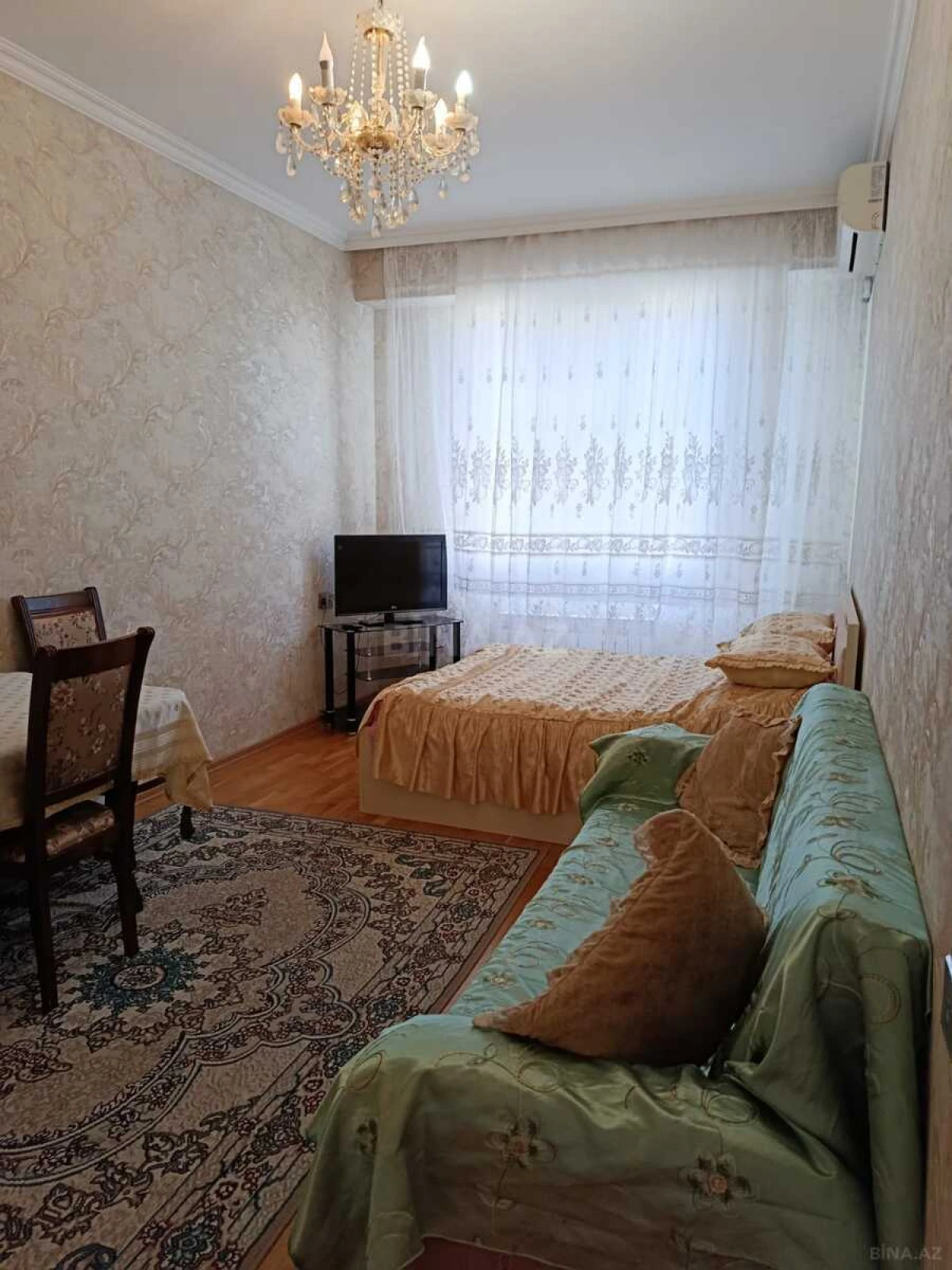 Kirayə verilir 1 otaqlı mənzil 60 m²