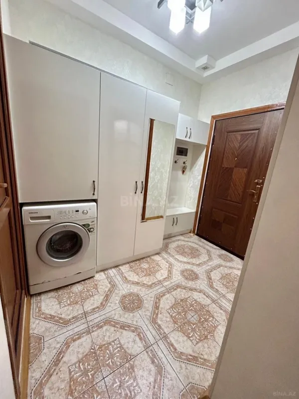 Kirayə verilir 2 otaqlı mənzil 65 m²