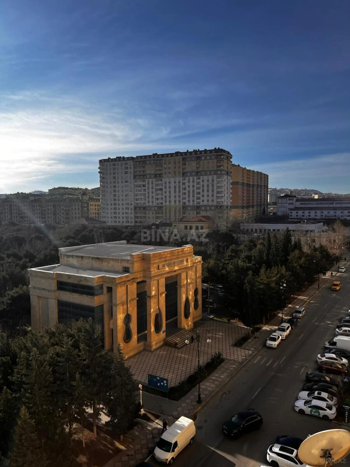 Kirayə verilir 2 otaqlı mənzil 106 m²