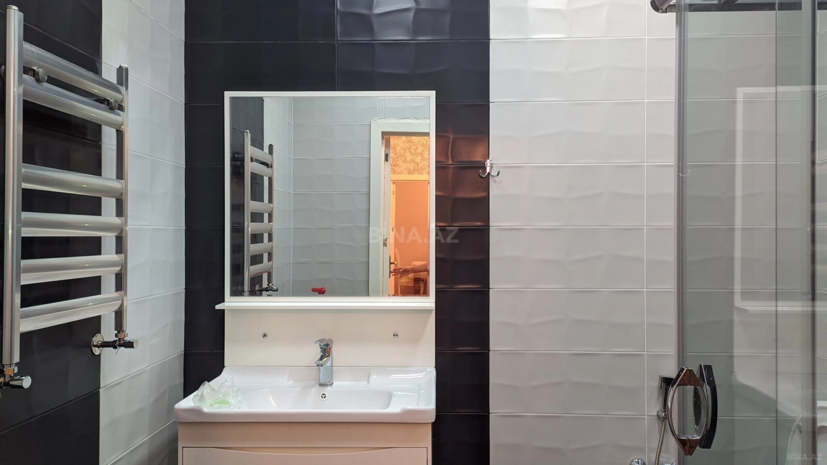 Kirayə verilir 2 otaqlı mənzil 81.2 m²