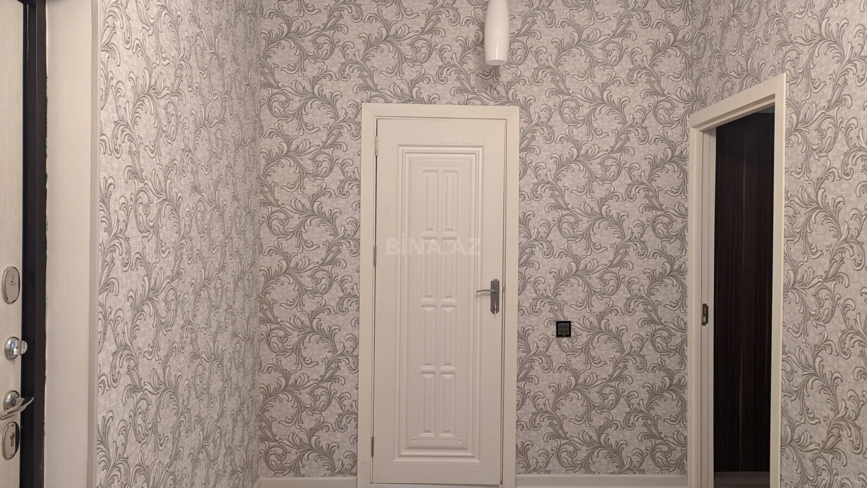 Kirayə verilir 2 otaqlı mənzil 81.2 m²