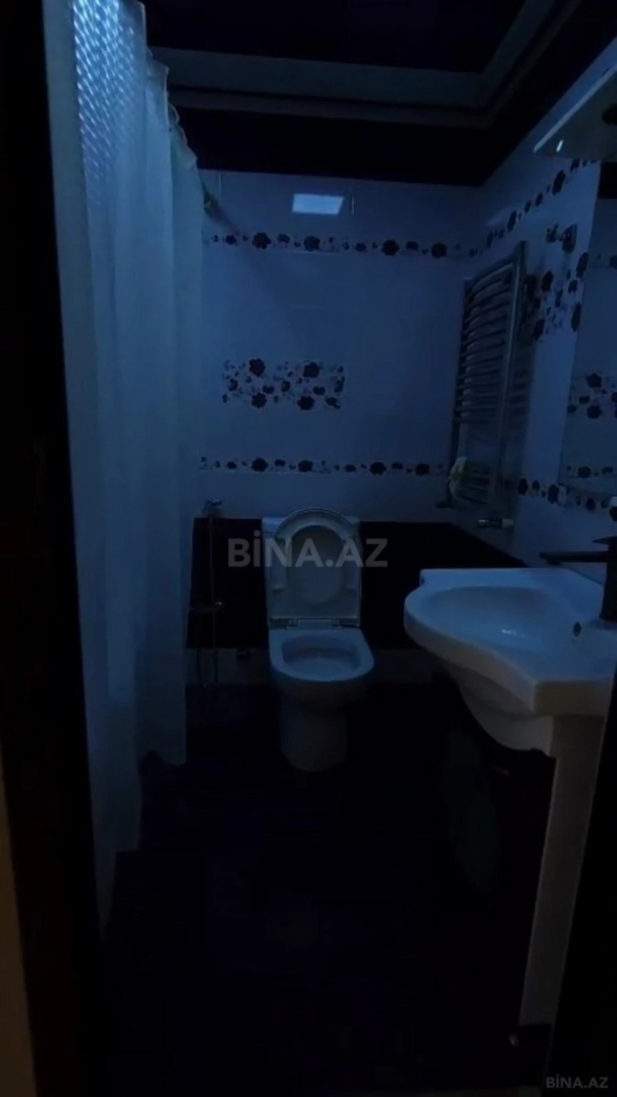 Kirayə verilir 2 otaqlı mənzil 100 m²