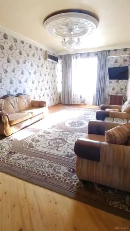Kirayə verilir 2 otaqlı mənzil 100 m²