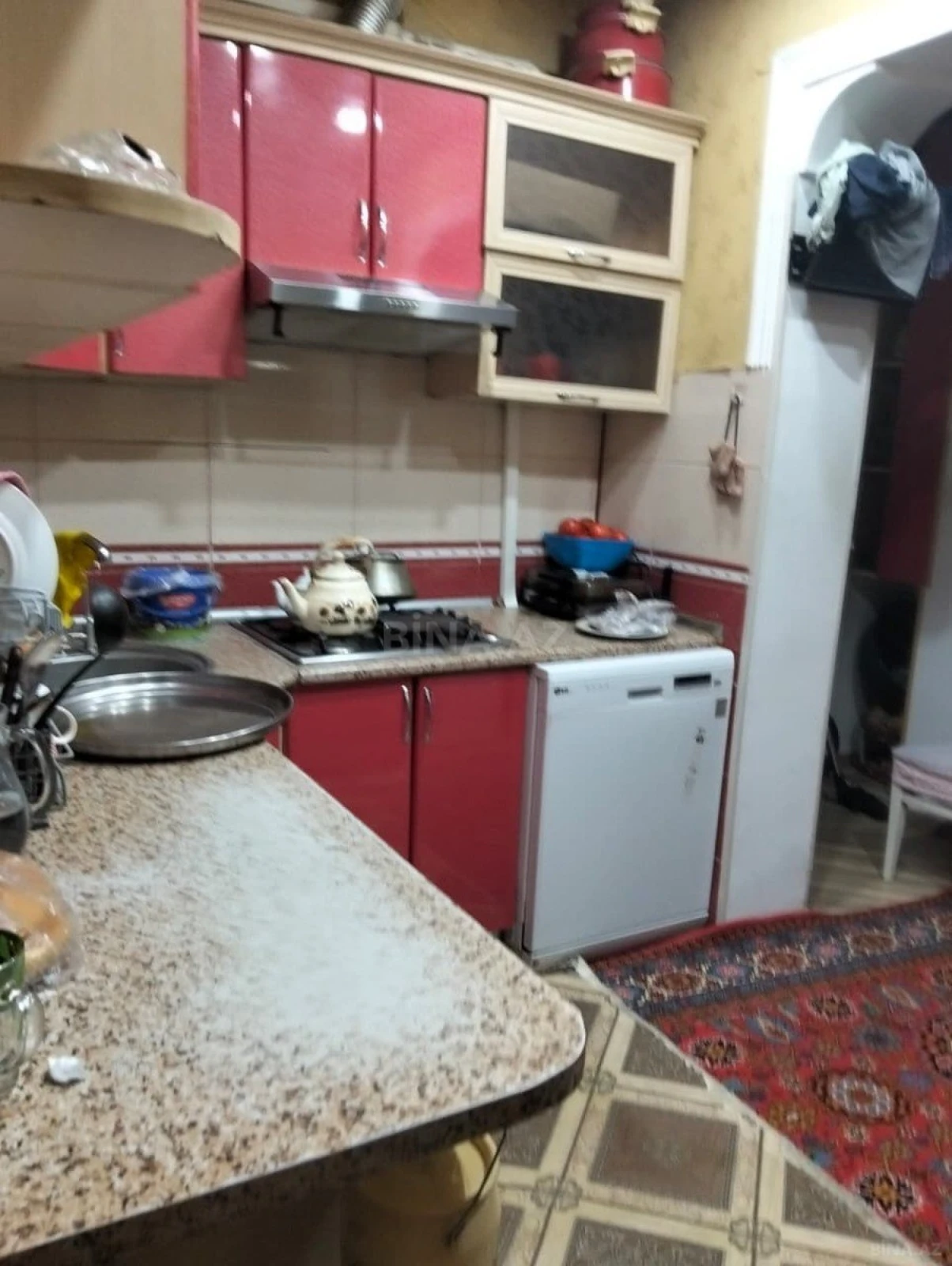 Satılır 5 otaqlı mənzil 130 m²