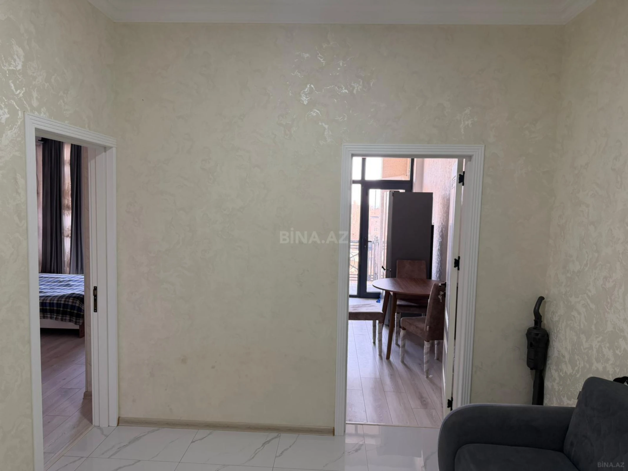 Kirayə verilir 1 otaqlı mənzil 69.3 m²