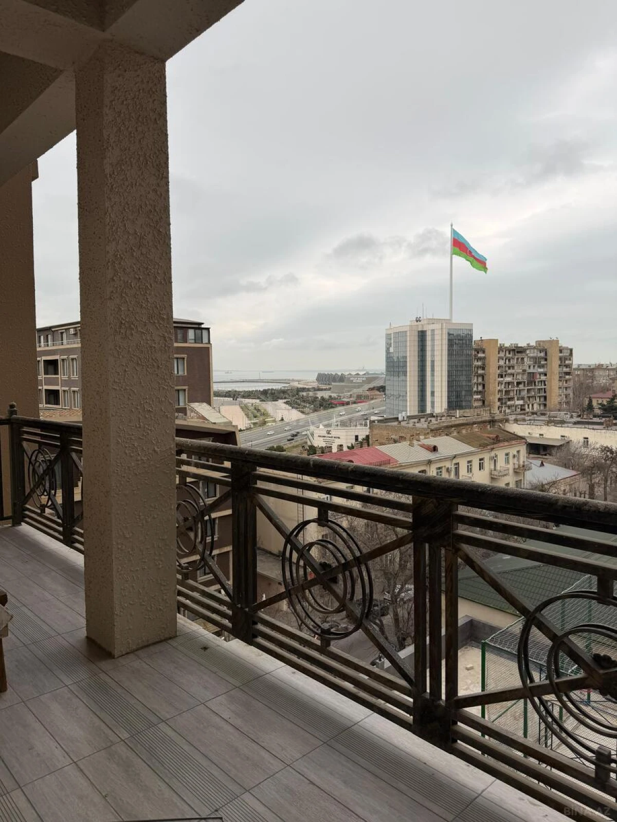 Kirayə verilir 1 otaqlı mənzil 69.3 m²