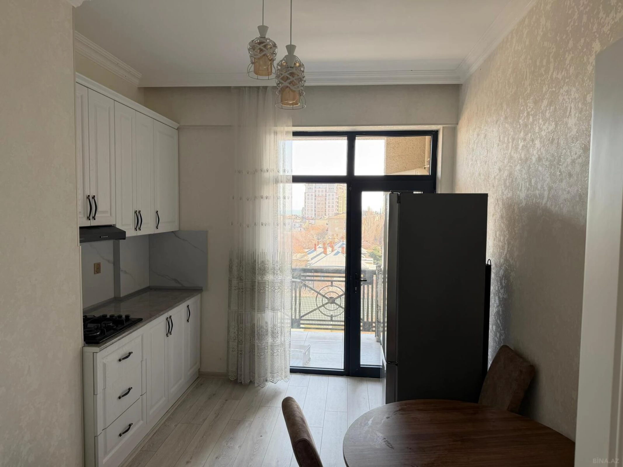 Kirayə verilir 1 otaqlı mənzil 69.3 m²