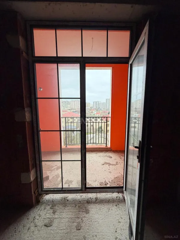 Satılır 4 otaqlı mənzil 163.3 m²