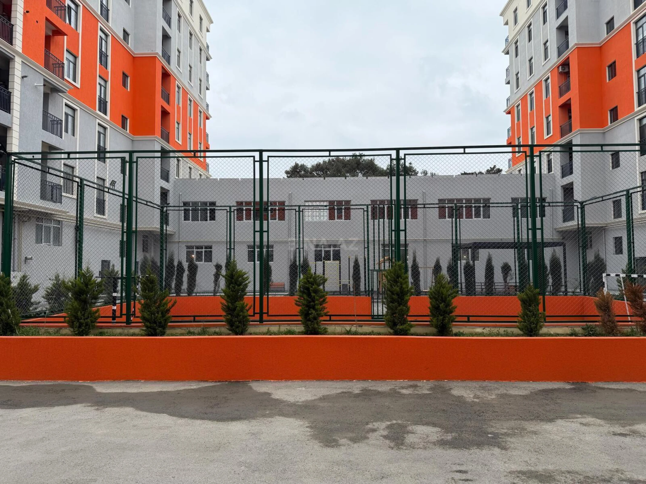 Satılır 4 otaqlı mənzil 163.3 m²