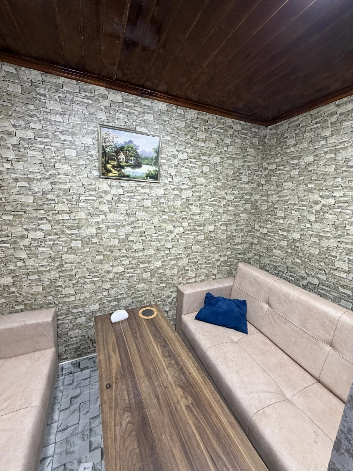 Satılır obyekt 140 m²