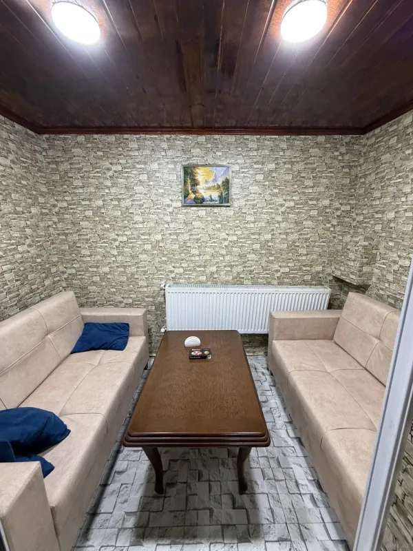 Satılır obyekt 140 m²