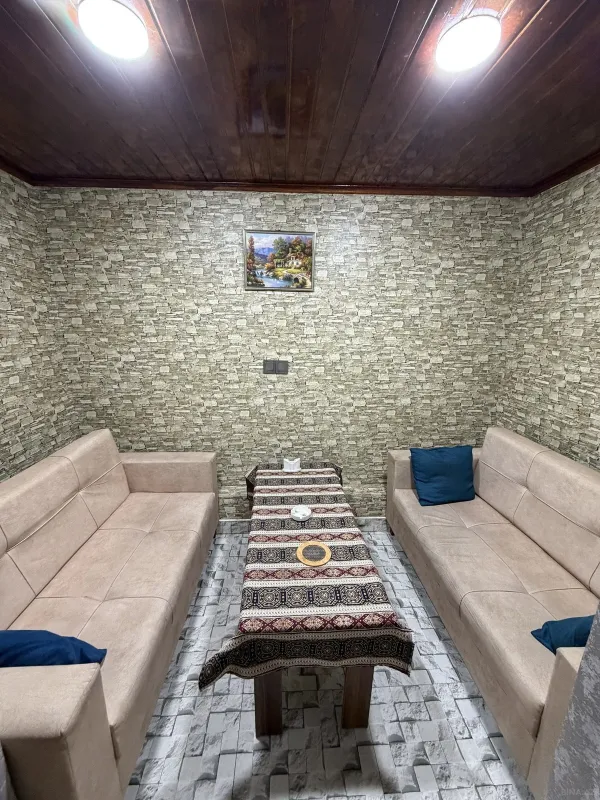 Satılır obyekt 140 m²