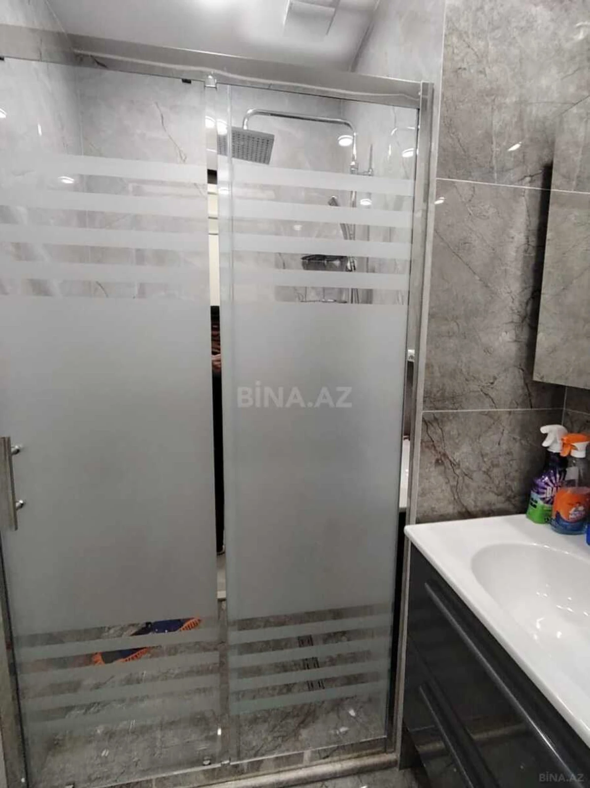 Satılır 3 otaqlı mənzil 98 m²