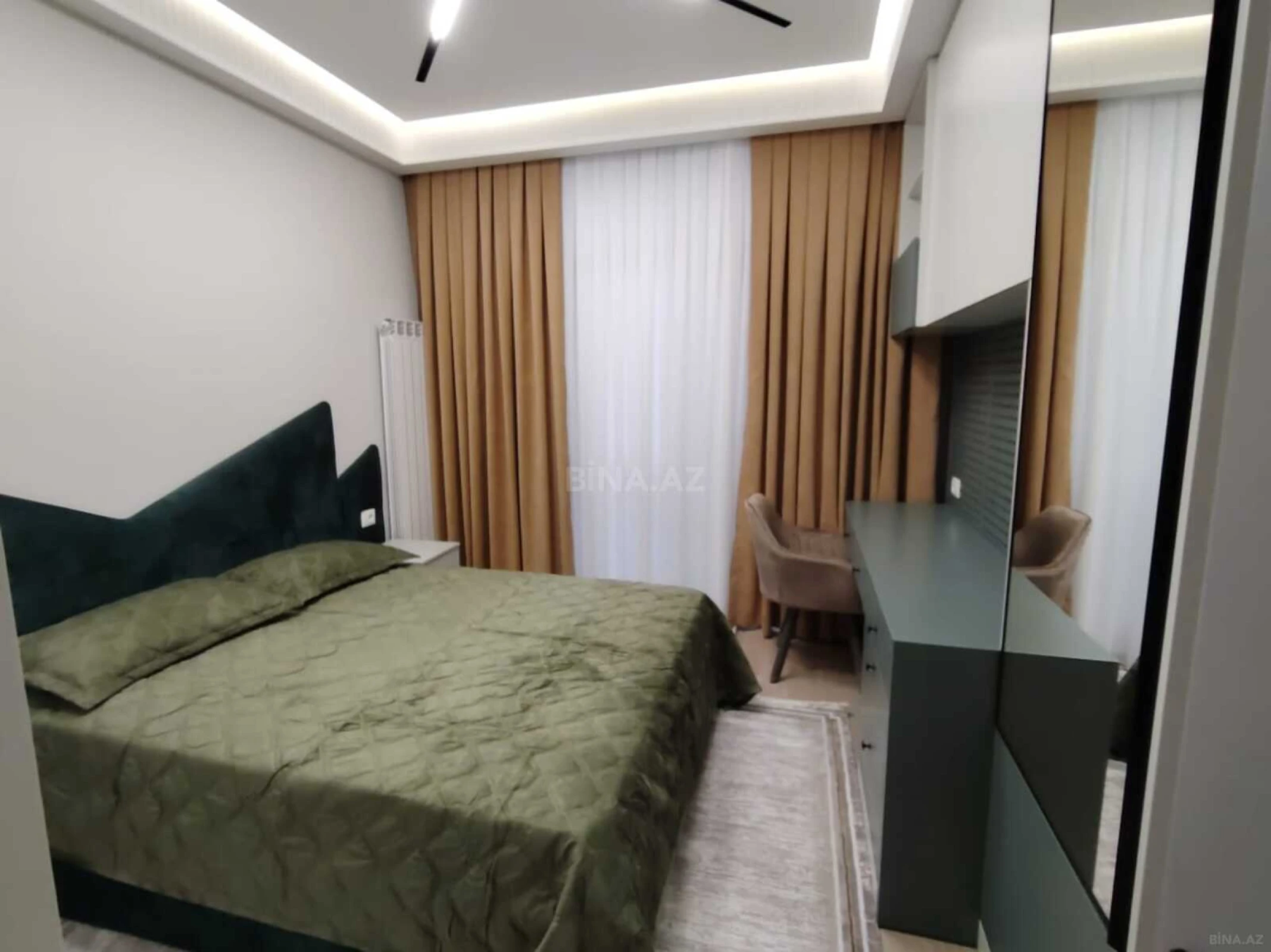 Satılır 3 otaqlı mənzil 98 m²