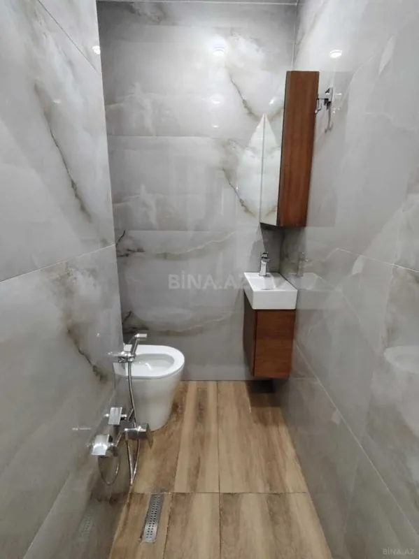 Satılır 3 otaqlı mənzil 98 m²