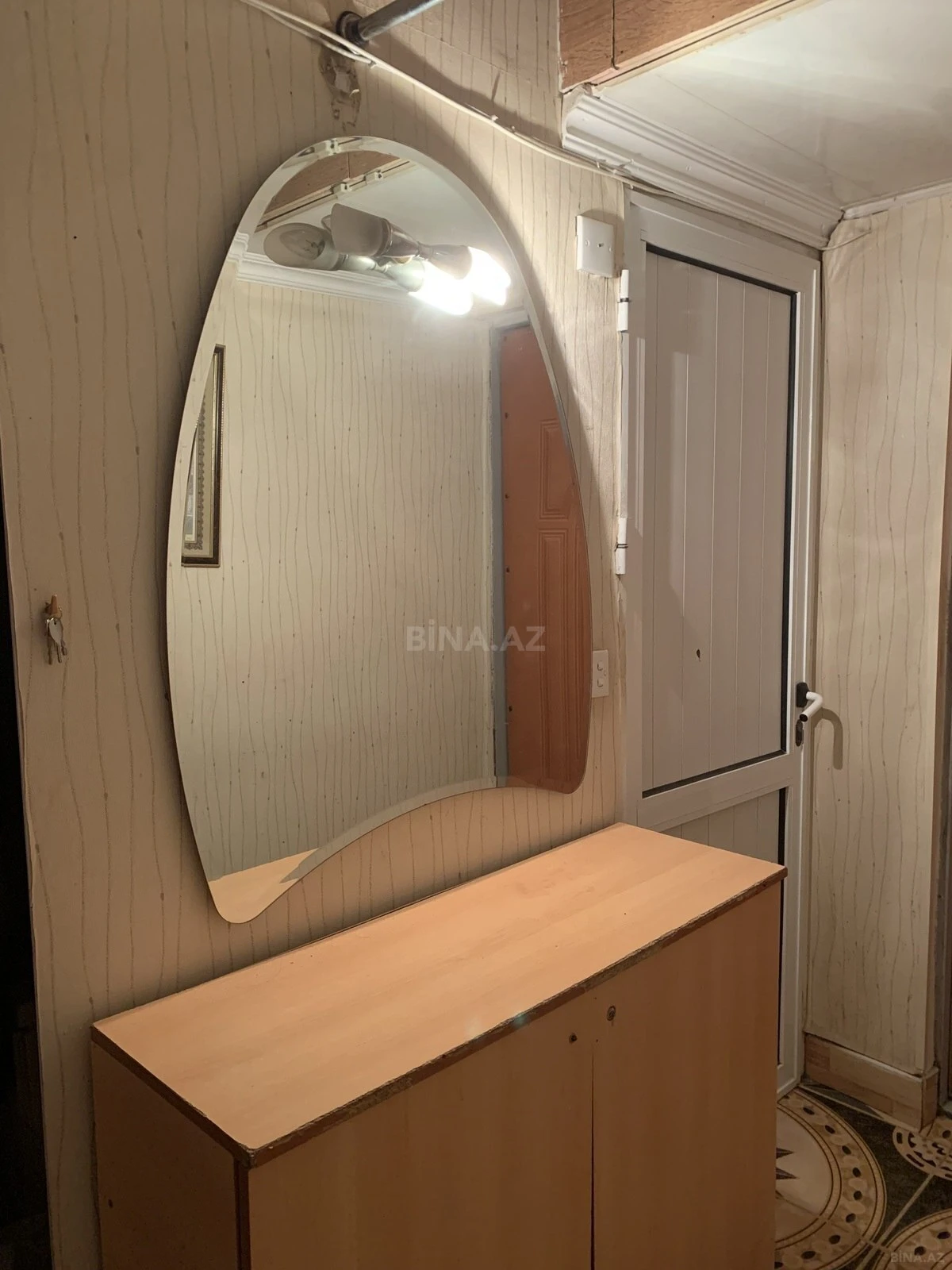 Kirayə verilir 2 otaqlı mənzil 60 m²