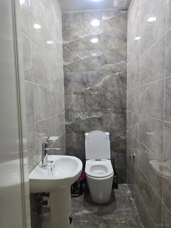 Kirayə verilir 2 otaqlı mənzil 85 m²