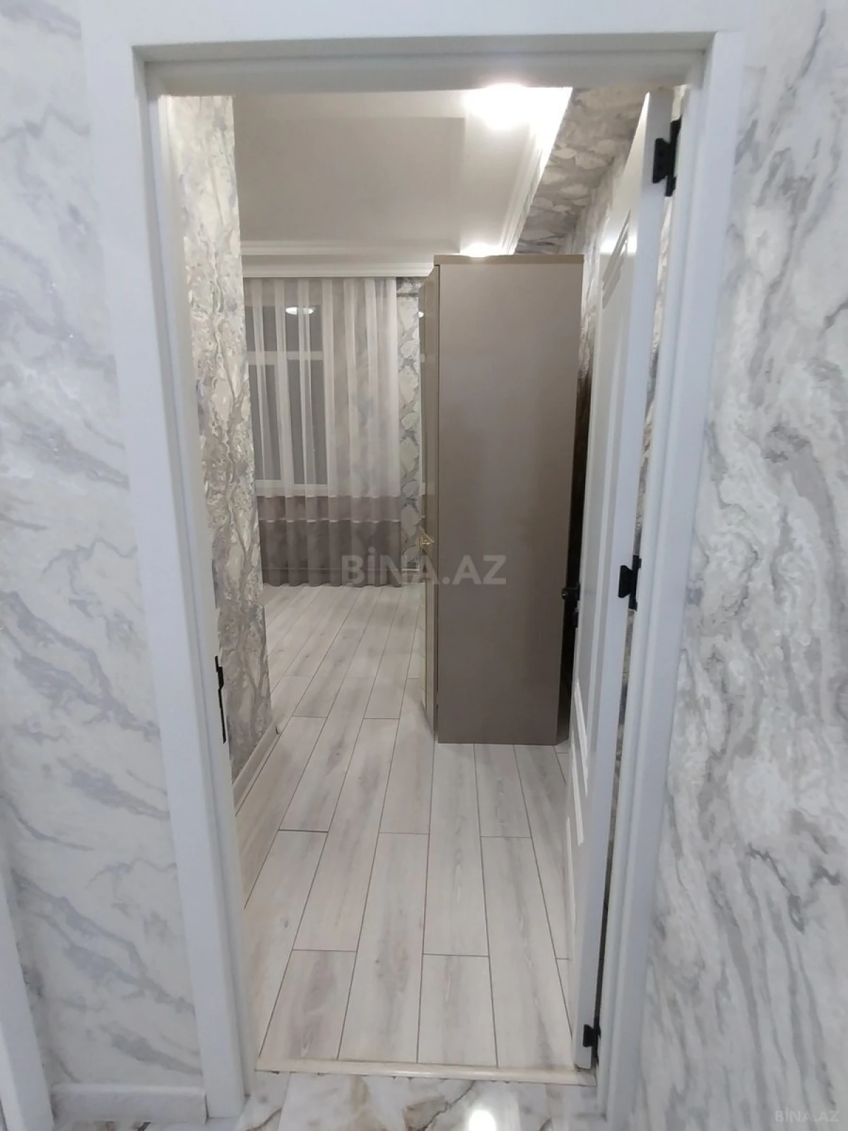 Satılır 3 otaqlı mənzil 95 m²