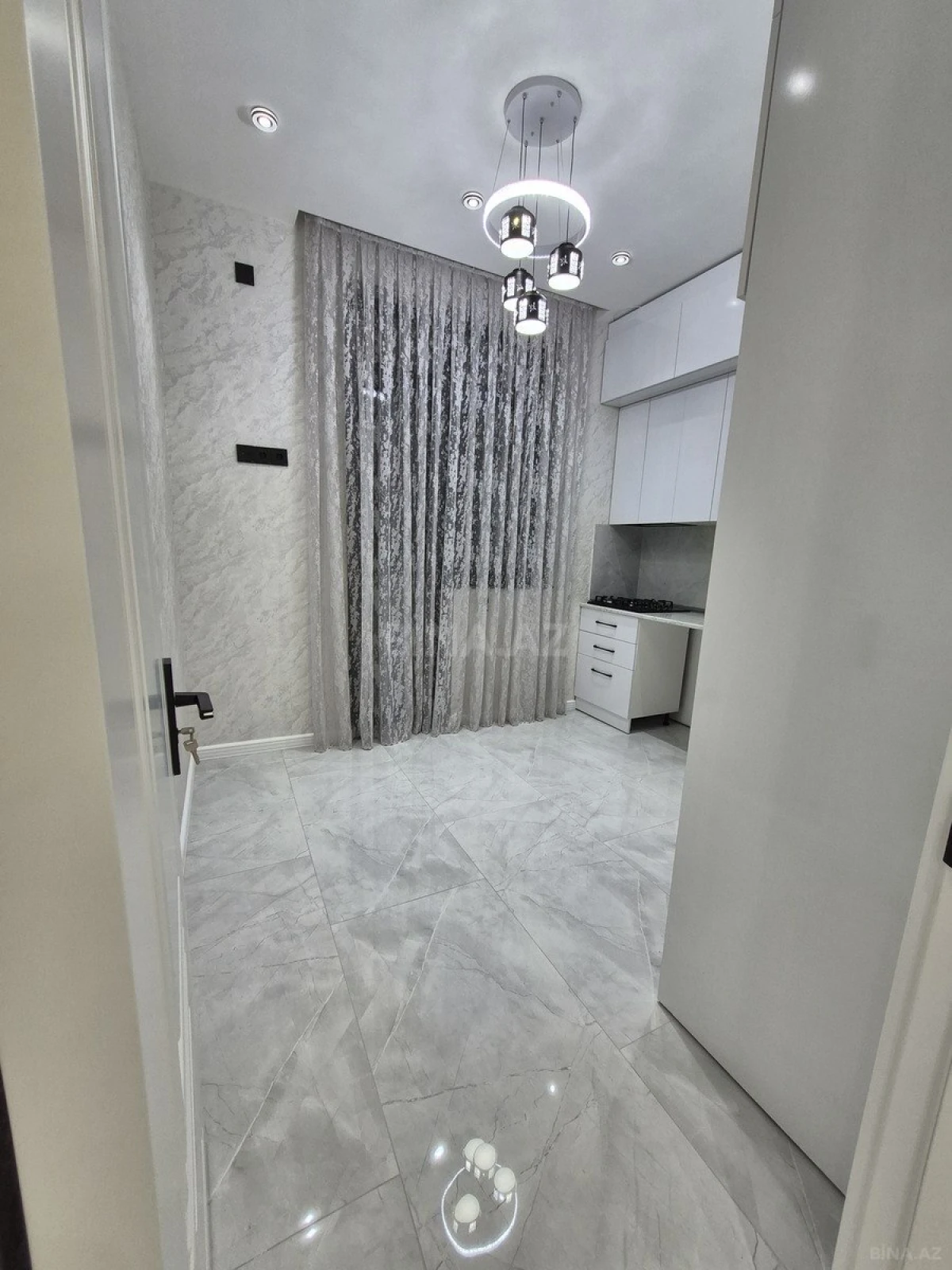 Satılır 3 otaqlı mənzil 75 m²