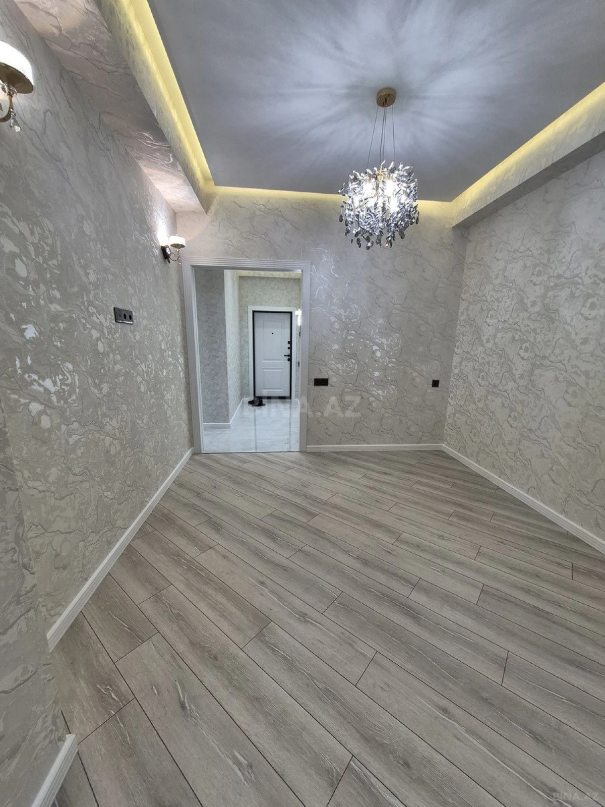 Satılır 3 otaqlı mənzil 75 m²