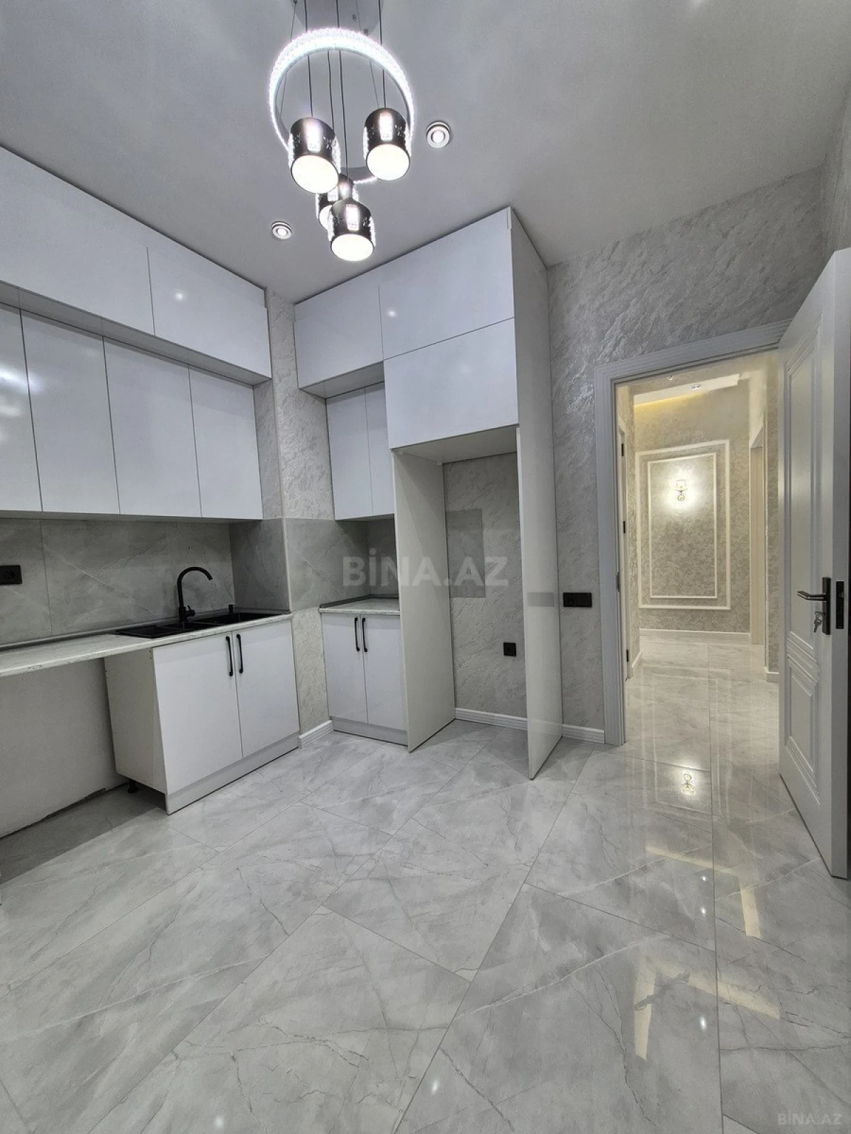 Satılır 3 otaqlı mənzil 75 m²