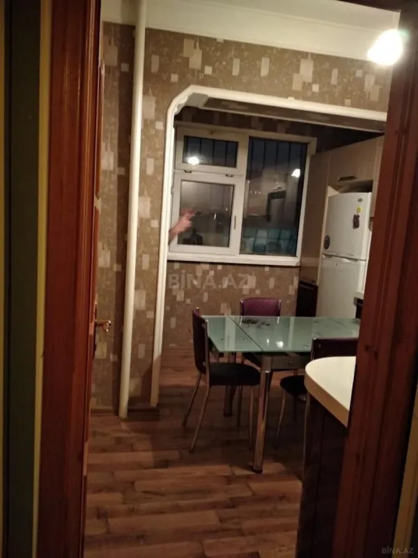 Kirayə verilir 2 otaqlı mənzil 95 m²