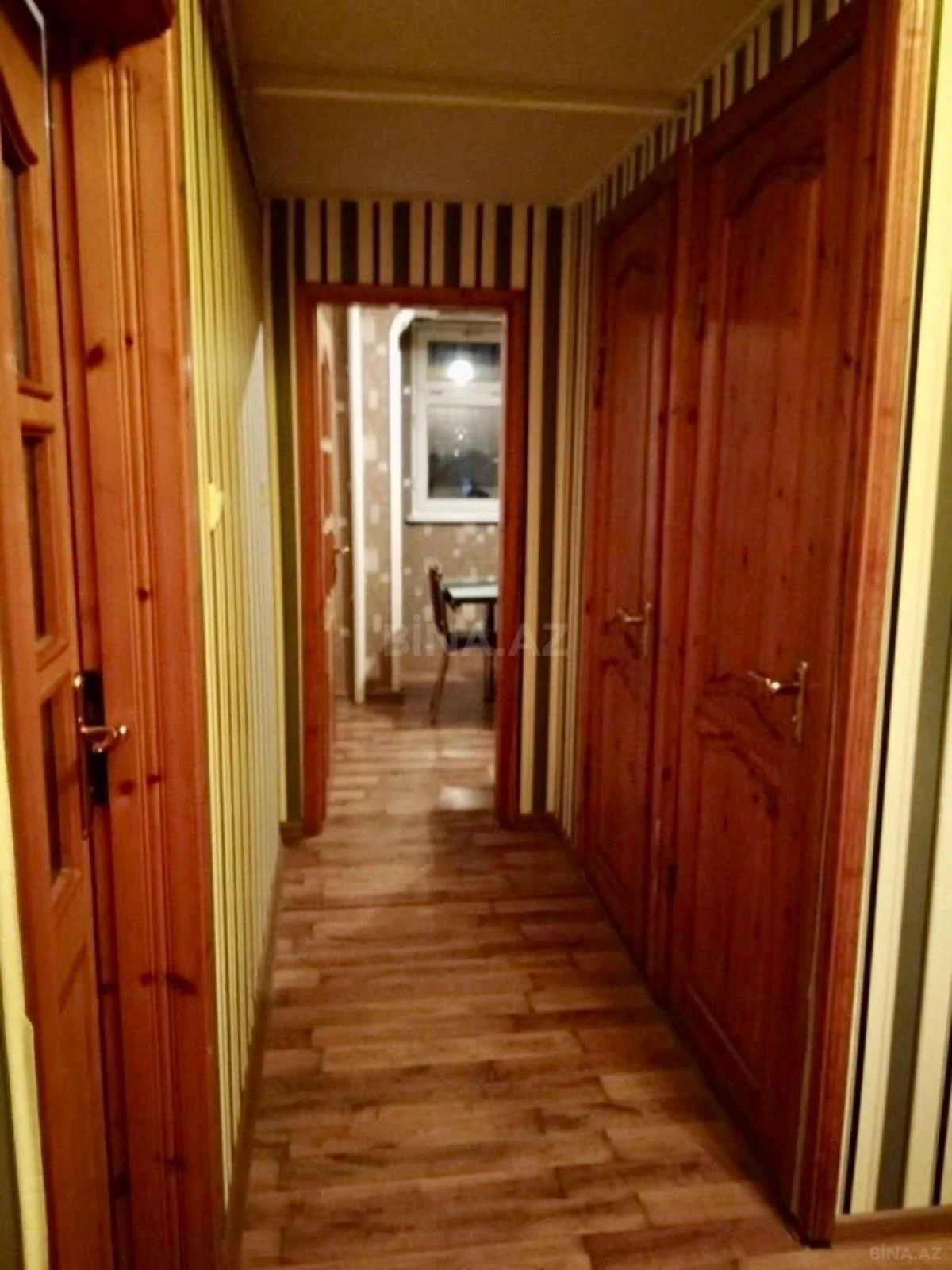 Kirayə verilir 2 otaqlı mənzil 95 m²