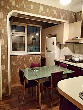 Kirayə verilir 2 otaqlı mənzil 95 m²
