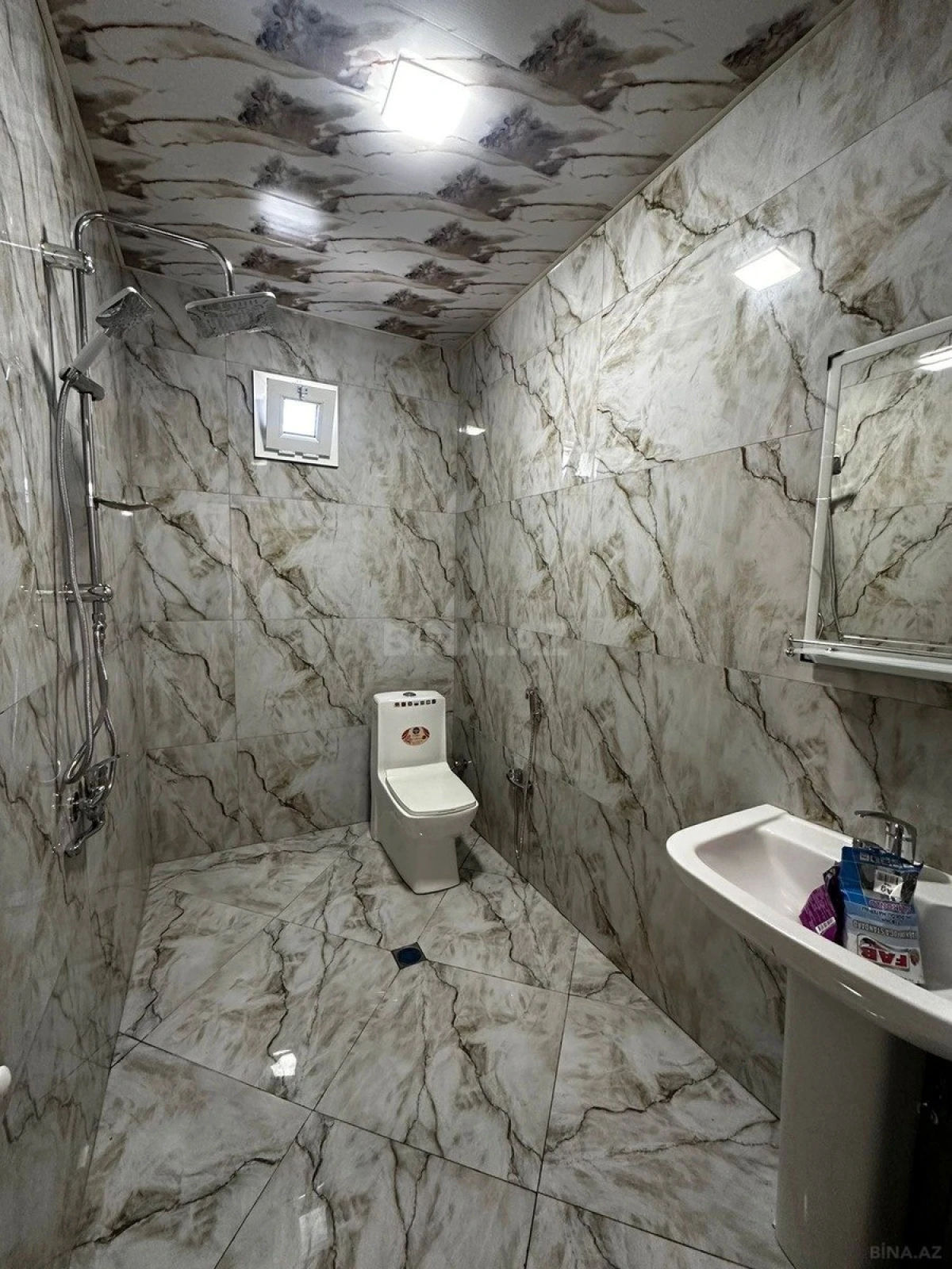 Satılır 4 otaqlı həyət evi 110 m²