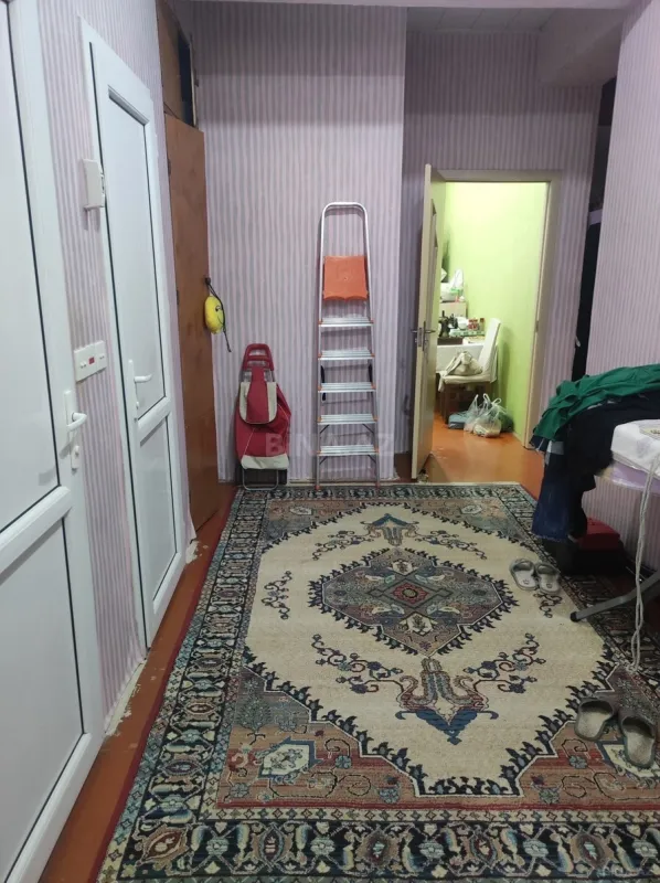 Satılır 2 otaqlı mənzil 91 m²