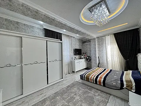 Satılır 3 otaqlı mənzil 115 m²