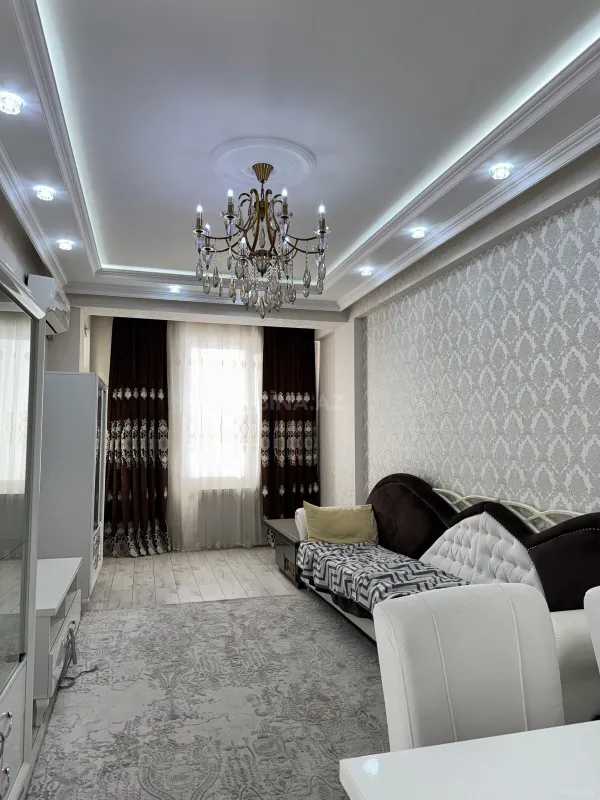 Satılır 3 otaqlı mənzil 115 m²