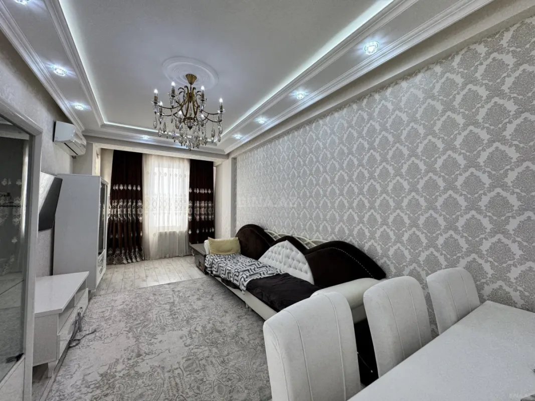 Satılır 3 otaqlı mənzil 115 m²