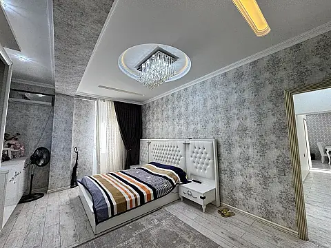 Satılır 3 otaqlı mənzil 115 m²