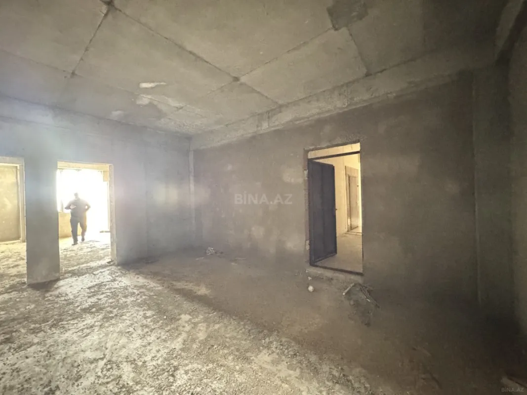 Satılır 3 otaqlı mənzil 120 m²