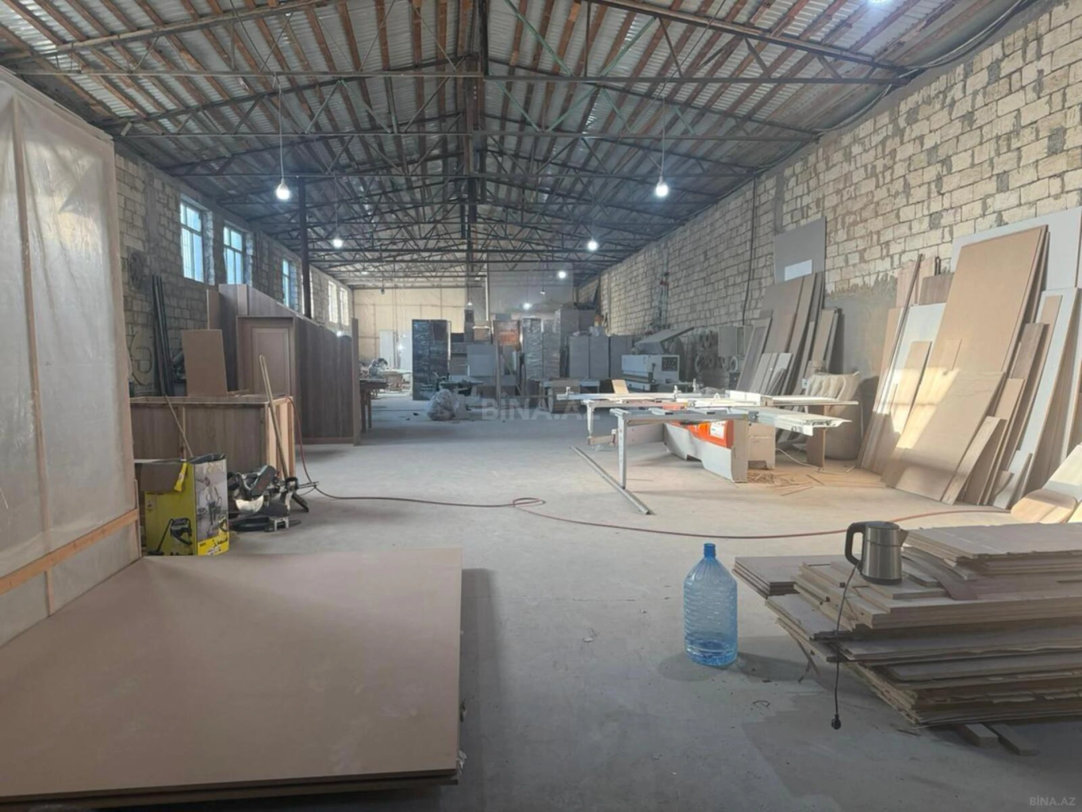 Kirayə verilir obyekt 600 m²