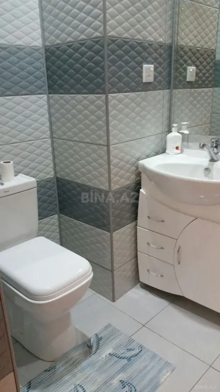 Kirayə verilir 2 otaqlı mənzil 75 m²