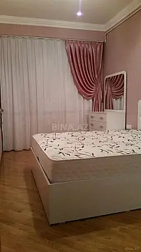 Kirayə verilir 2 otaqlı mənzil 75 m²