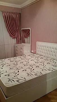 Kirayə verilir 2 otaqlı mənzil 75 m²
