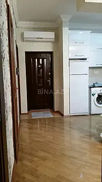 Kirayə verilir 2 otaqlı mənzil 75 m²