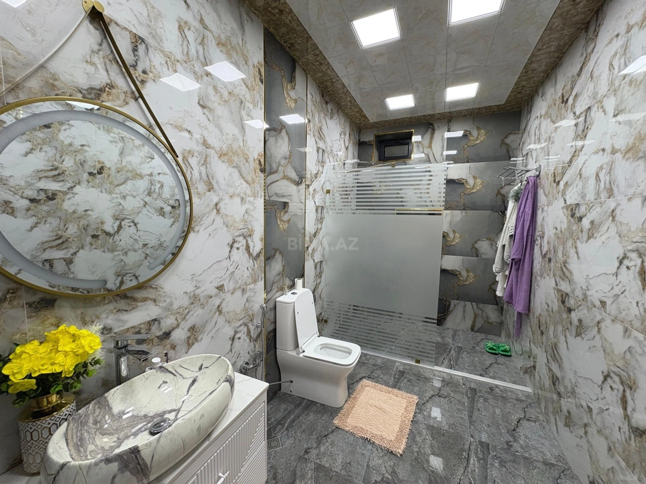 Satılır 6 otaqlı həyət evi 300 m²