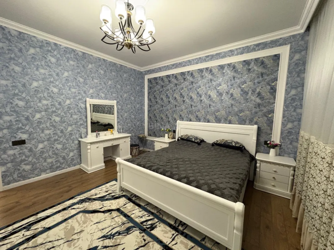 Satılır 6 otaqlı həyət evi 300 m²