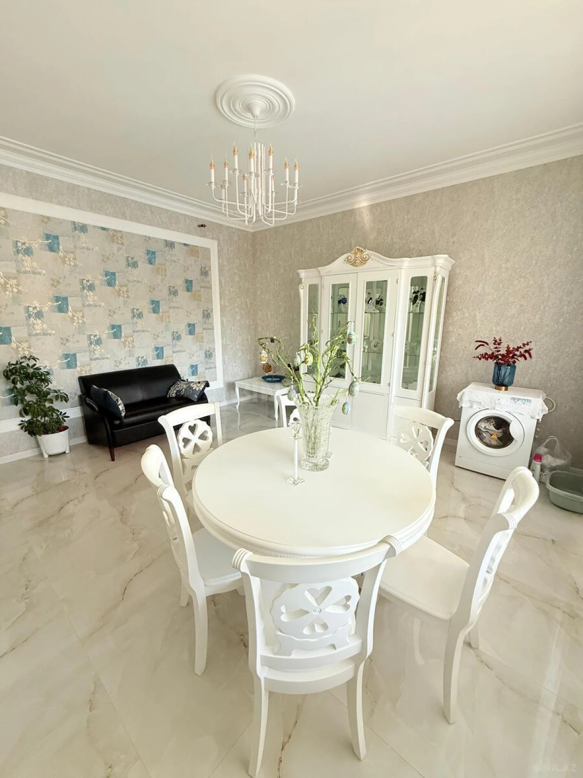 Satılır 6 otaqlı həyət evi 300 m²