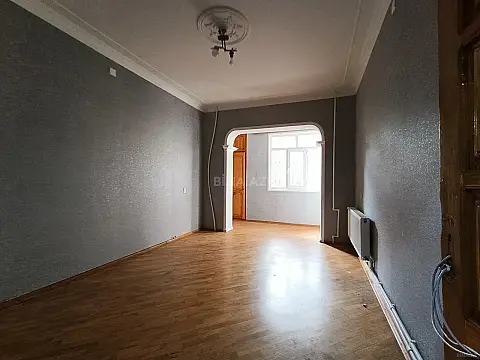 Satılır 2 otaqlı mənzil 62 m²
