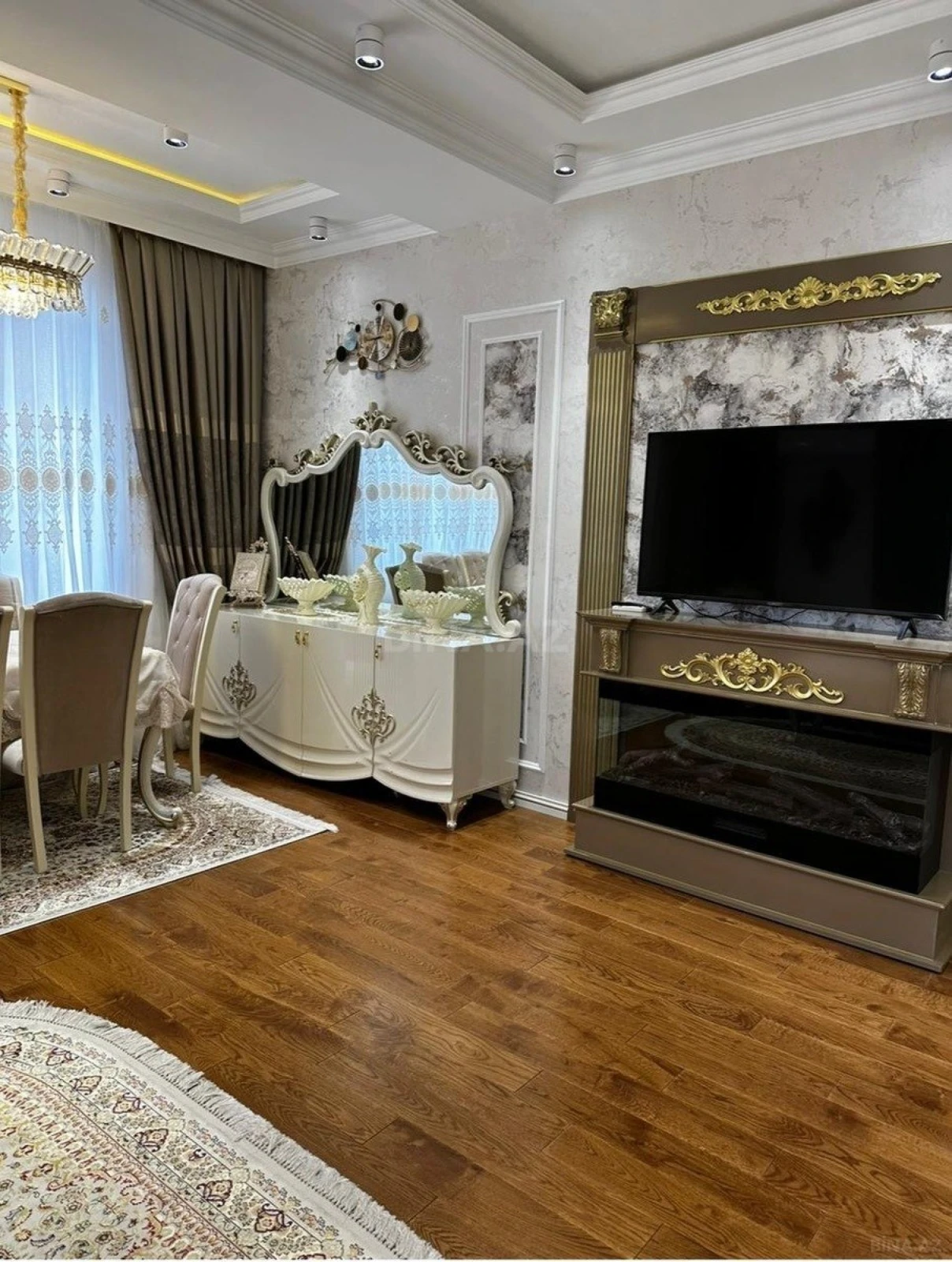 Kirayə verilir 3 otaqlı mənzil 165 m²