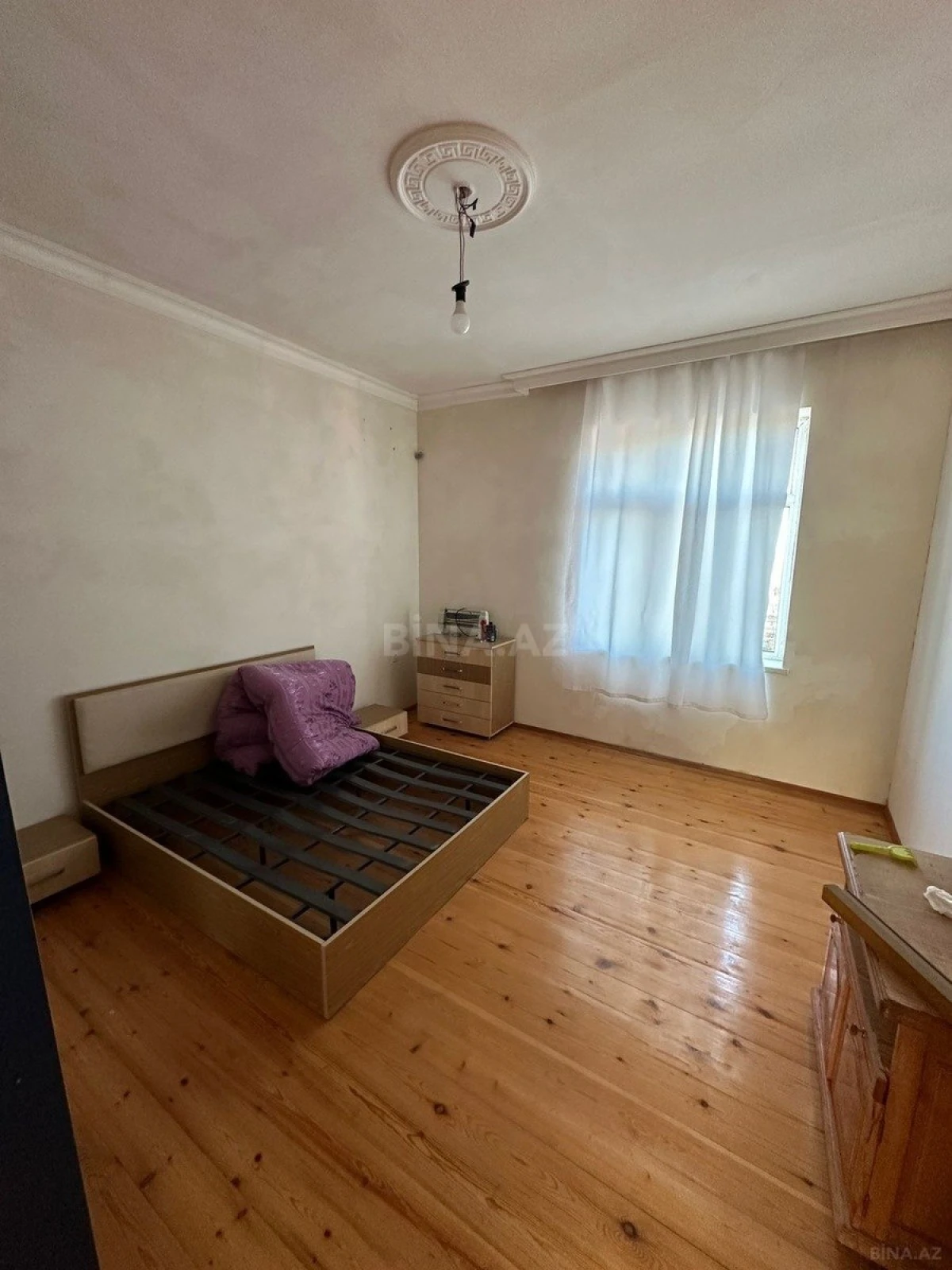 Satılır 4 otaqlı həyət evi 200 m²