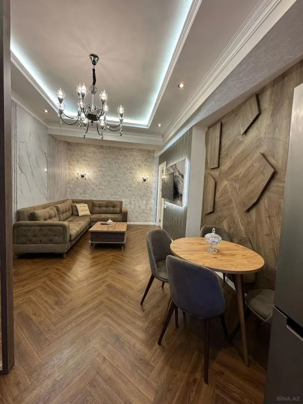 Kirayə verilir 2 otaqlı mənzil 80 m²
